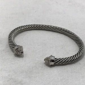 New silver cable bracelet with crystal tips